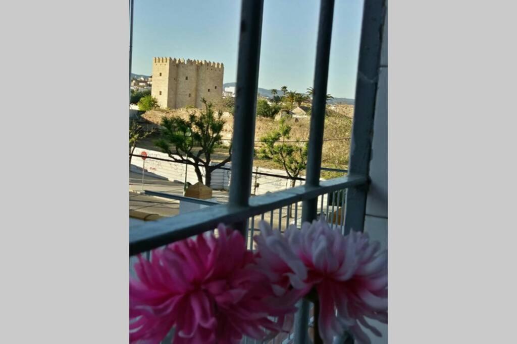 Apartamento Al-Zhara, Junto Puente Romano Apartment Кордоба Екстериор снимка