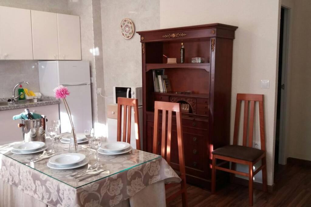 Apartamento Al-Zhara, Junto Puente Romano Apartment Кордоба Екстериор снимка